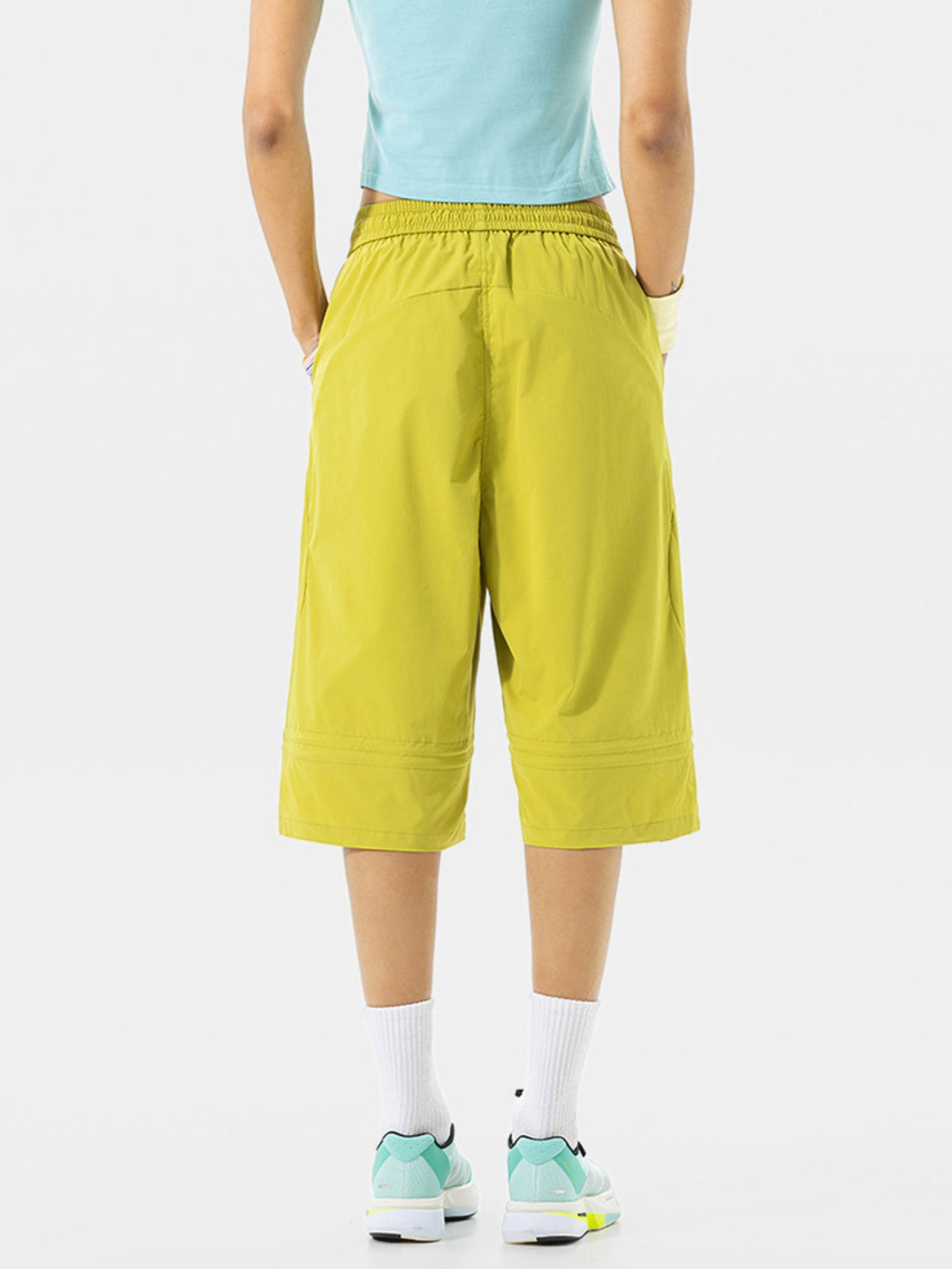 ChillGlove - Unisex Lightweight Breathable Water-Repellent Cropped Shorts