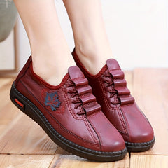 🔥Last Day Promotion 50% OFF - Women's Comfortable Soft-Soled Handcrafted Leather Orthopaedic Shoes